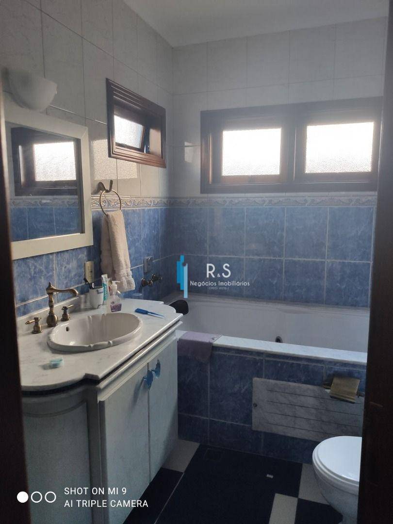 Casa de Condomínio à venda com 4 quartos, 340m² - Foto 19