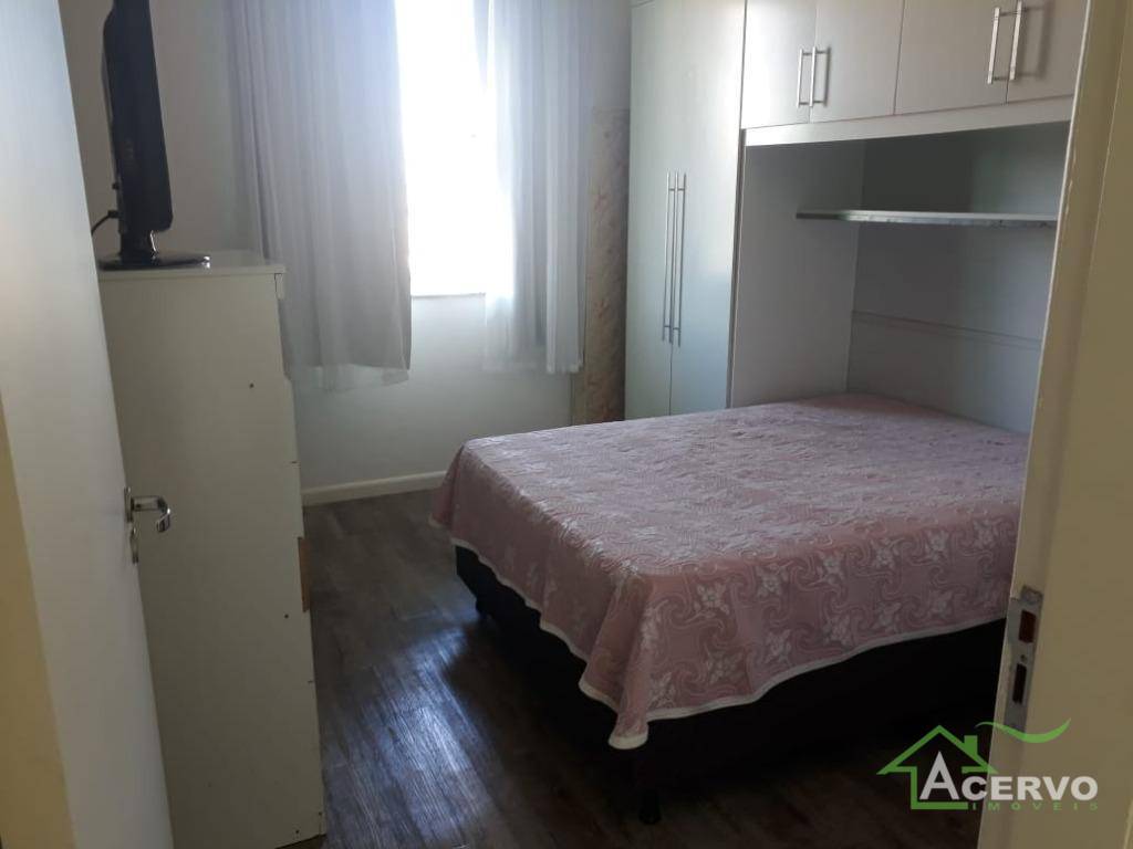 Casa à venda com 3 quartos, 180m² - Foto 8