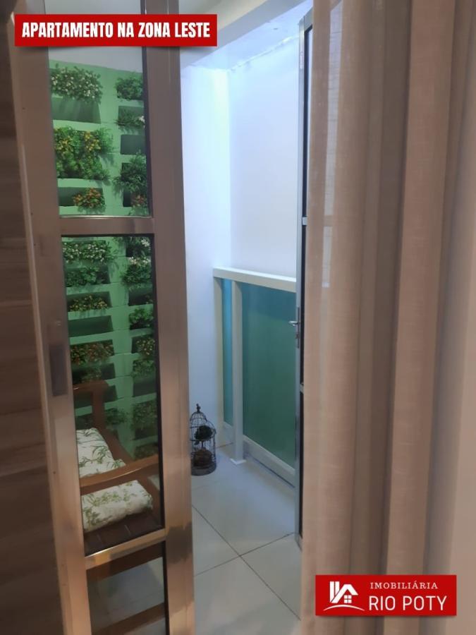 Apartamento à venda com 2 quartos, 48m² - Foto 8