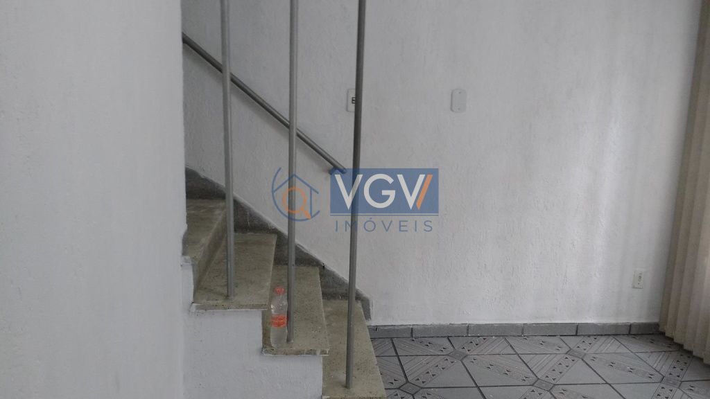 Casa para alugar com 3 quartos, 150m² - Foto 4