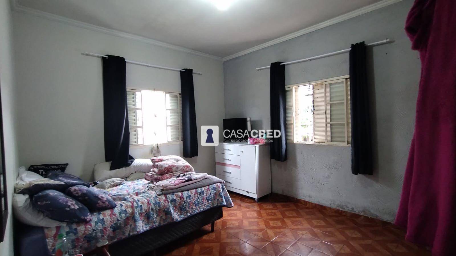 Casa à venda com 2 quartos, 90m² - Foto 3