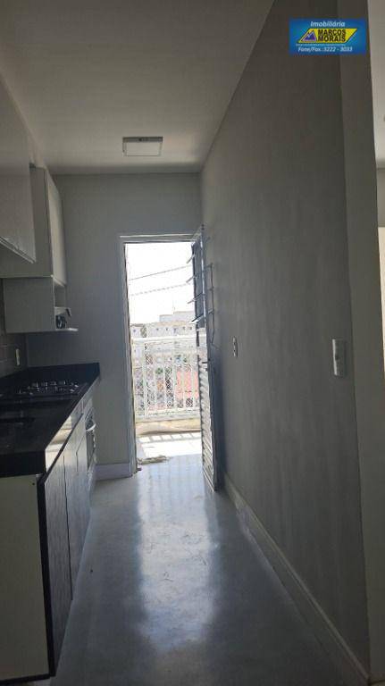 Apartamento à venda com 2 quartos, 65m² - Foto 18