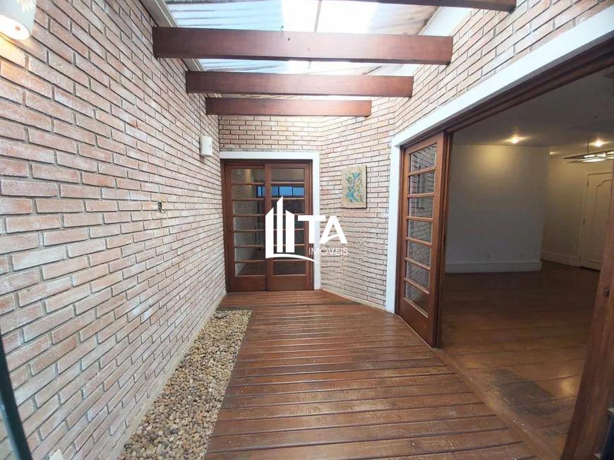 Casa de Condomínio à venda e aluguel com 3 quartos, 250m² - Foto 16