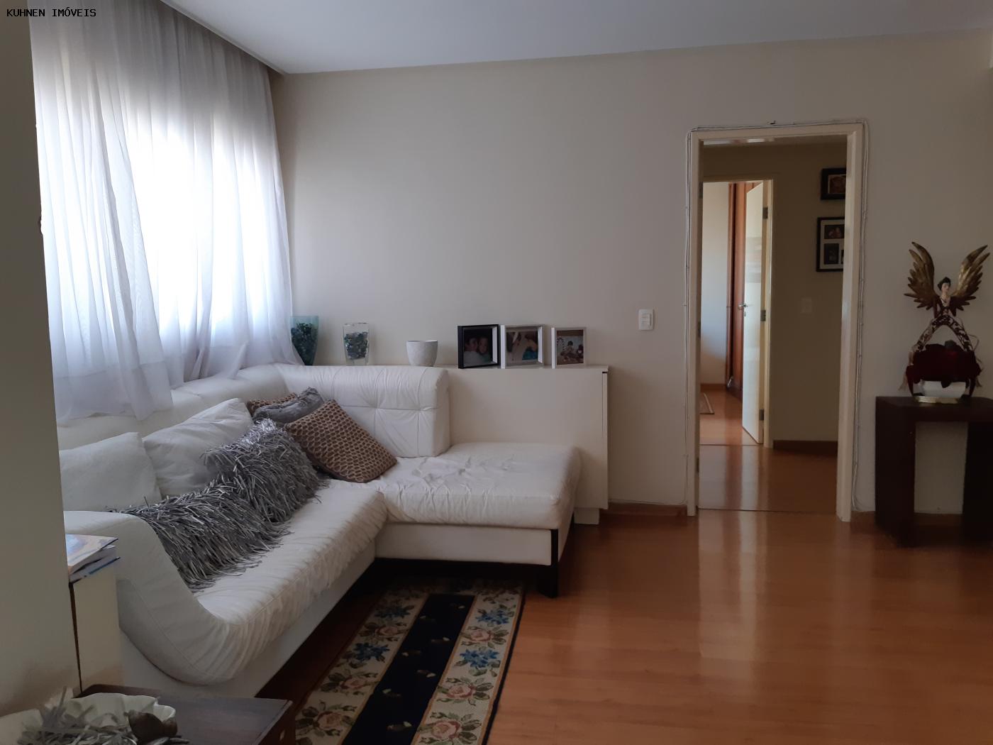 Apartamento à venda com 3 quartos, 260m² - Foto 11