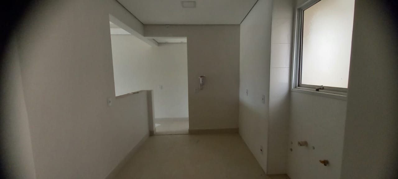 Apartamento à venda com 3 quartos, 90m² - Foto 4