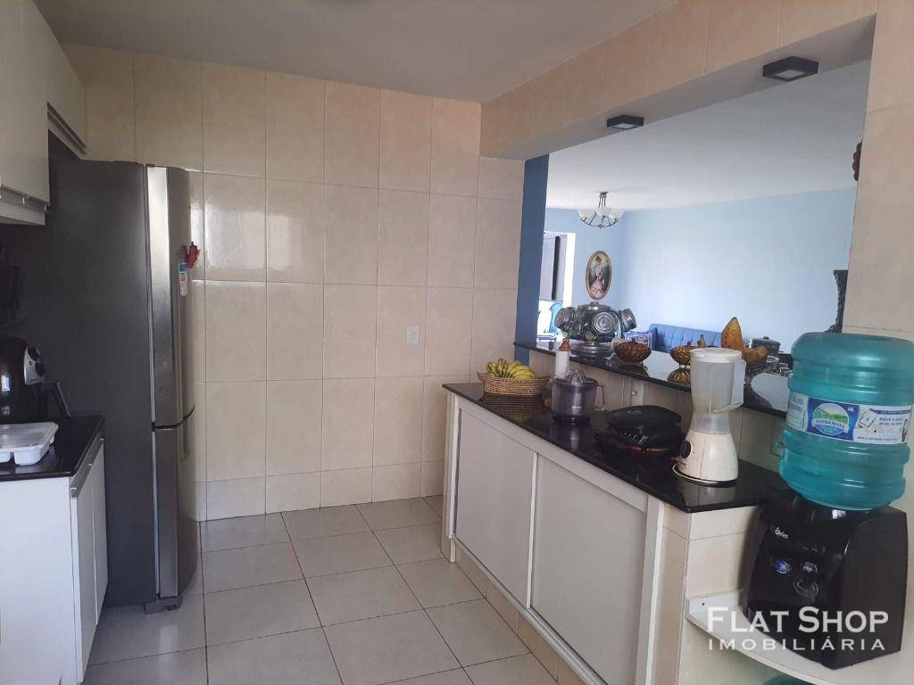 Apartamento à venda com 3 quartos, 137m² - Foto 28