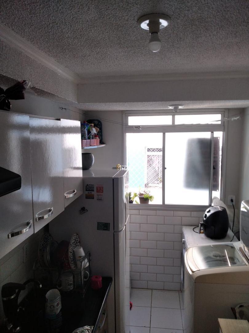 Apartamento à venda com 2 quartos, 55m² - Foto 3