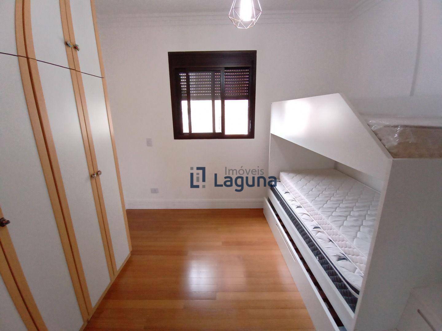 Apartamento para alugar com 2 quartos, 82m² - Foto 13