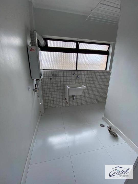 Apartamento à venda com 3 quartos, 136m² - Foto 14