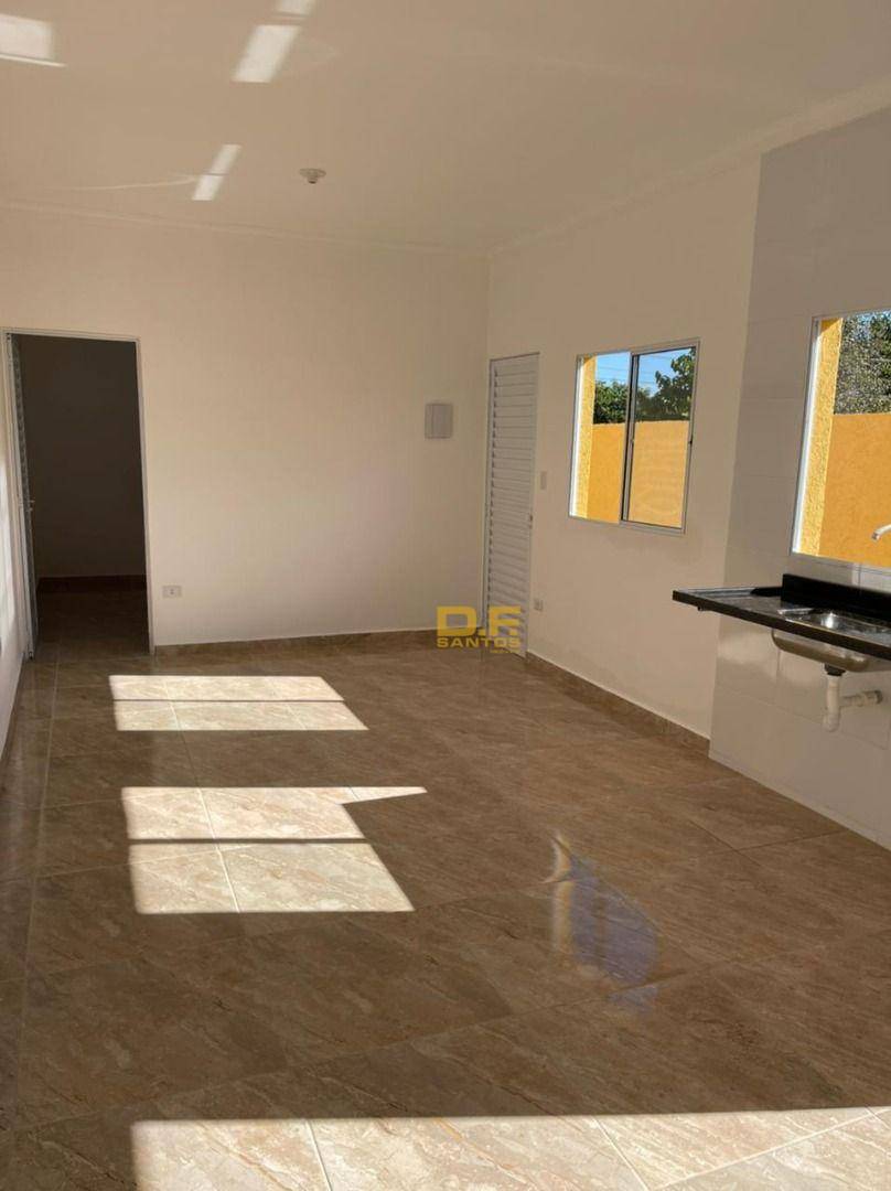 Casa à venda com 2 quartos, 50m² - Foto 6