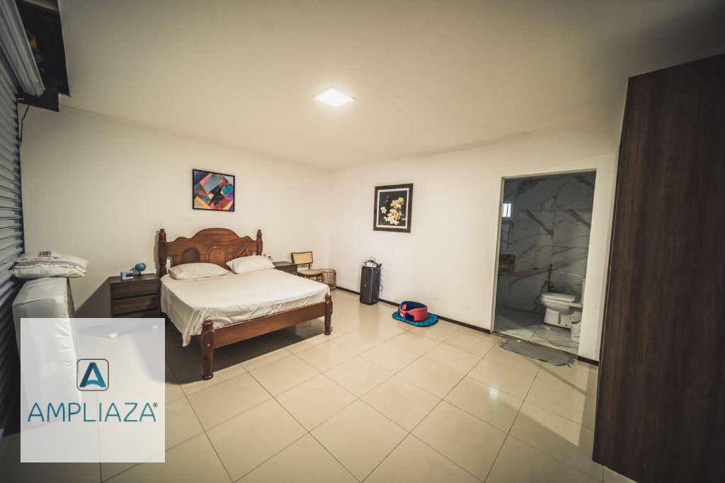 Casa à venda com 8 quartos, 519m² - Foto 13