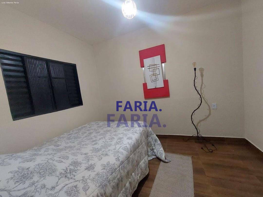 Casa à venda com 3 quartos, 90m² - Foto 11