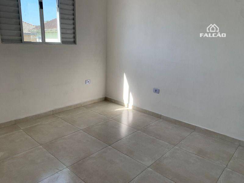 Casa à venda com 2 quartos, 72m² - Foto 5