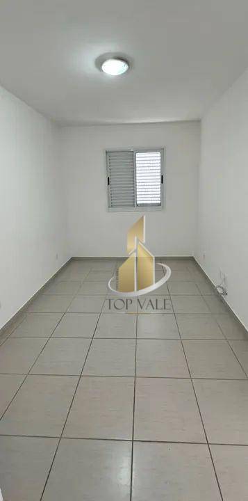 Apartamento à venda com 2 quartos, 75m² - Foto 9