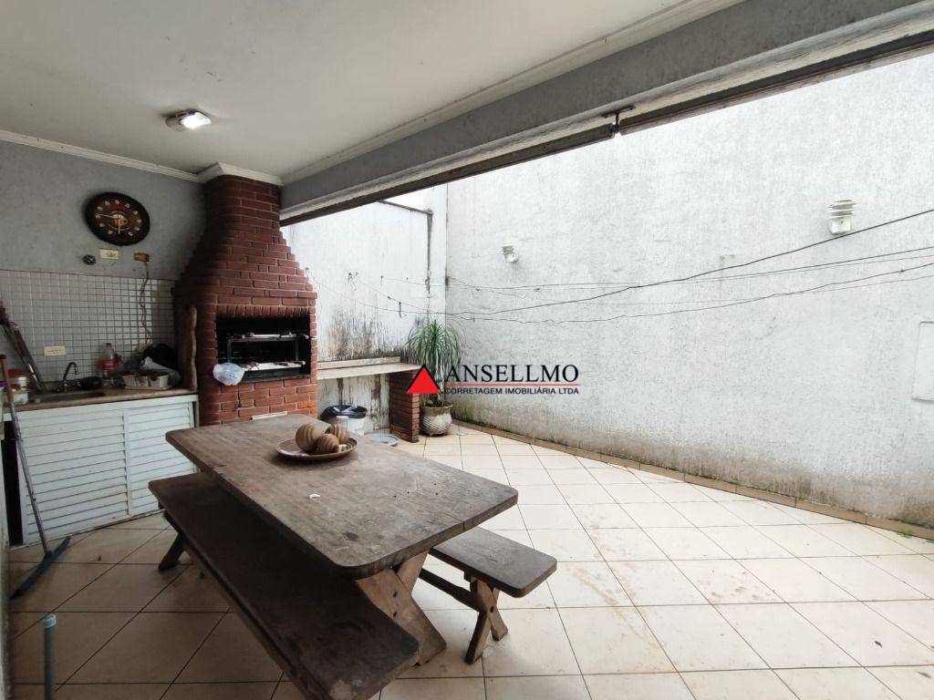 Sobrado à venda e aluguel com 4 quartos, 300m² - Foto 16