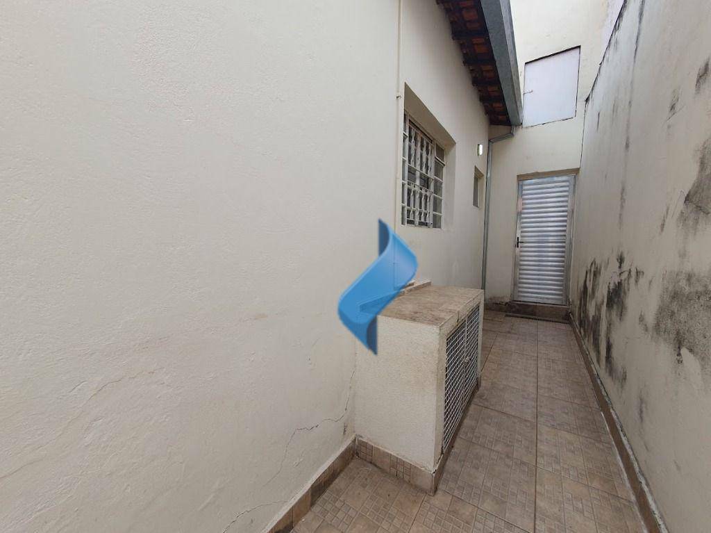 Casa à venda com 2 quartos, 80m² - Foto 23