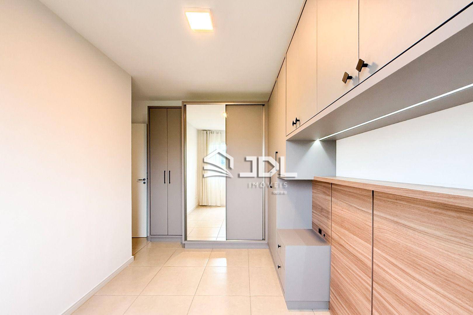 Apartamento à venda com 2 quartos, 60m² - Foto 6