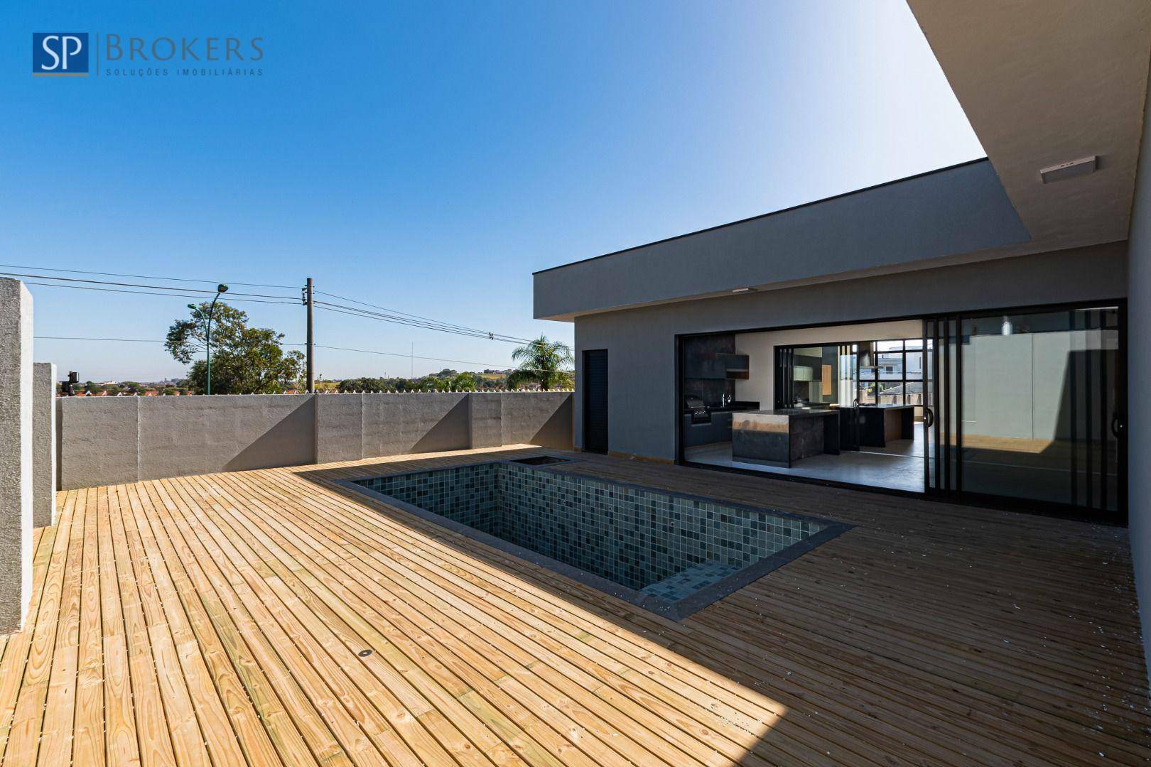 Casa à venda com 4 quartos, 290m² - Foto 2