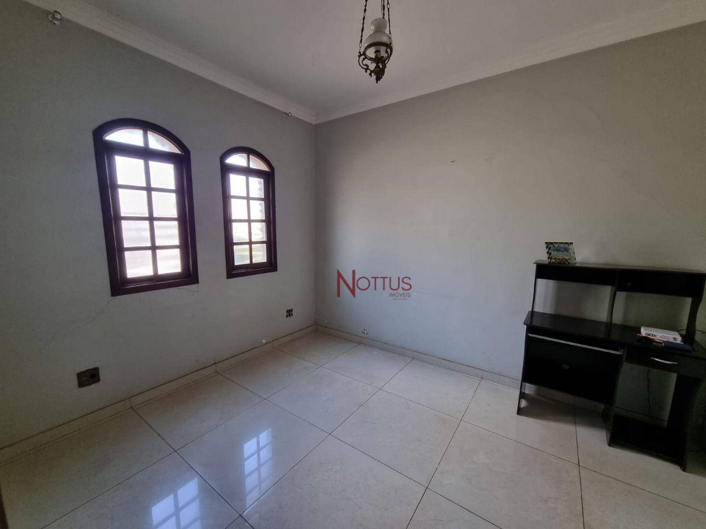 Casa à venda com 3 quartos, 300m² - Foto 13