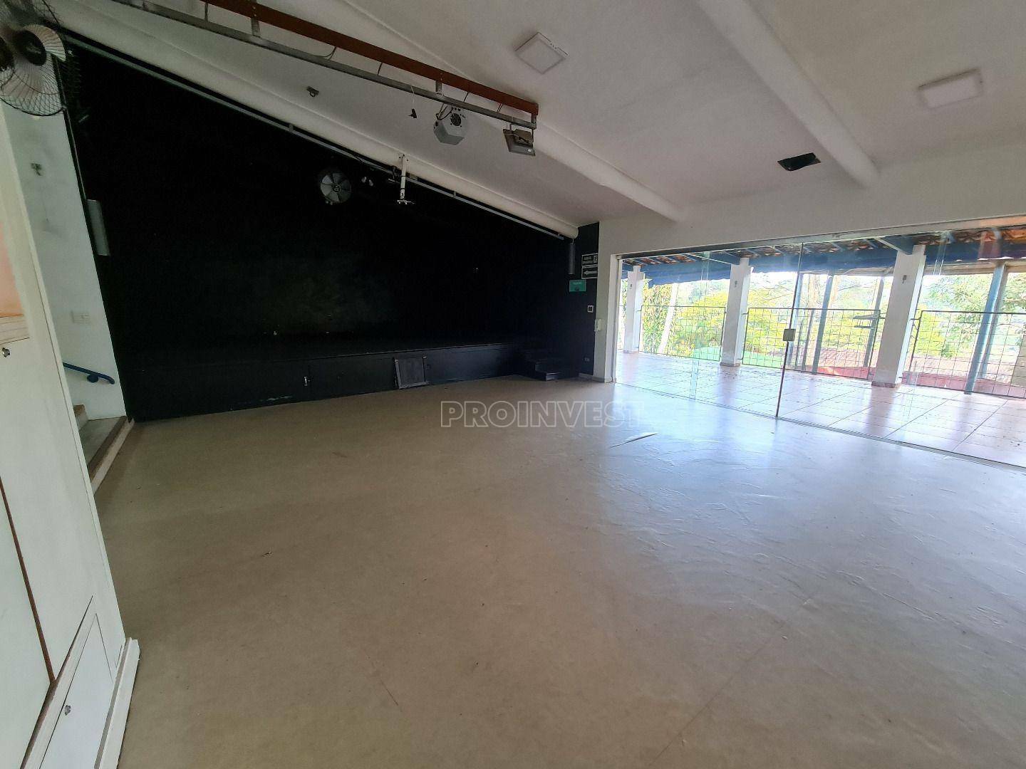 Casa à venda e aluguel com 5 quartos, 1200m² - Foto 4