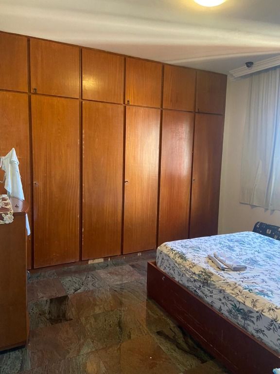 Apartamento à venda com 3 quartos, 203m² - Foto 6