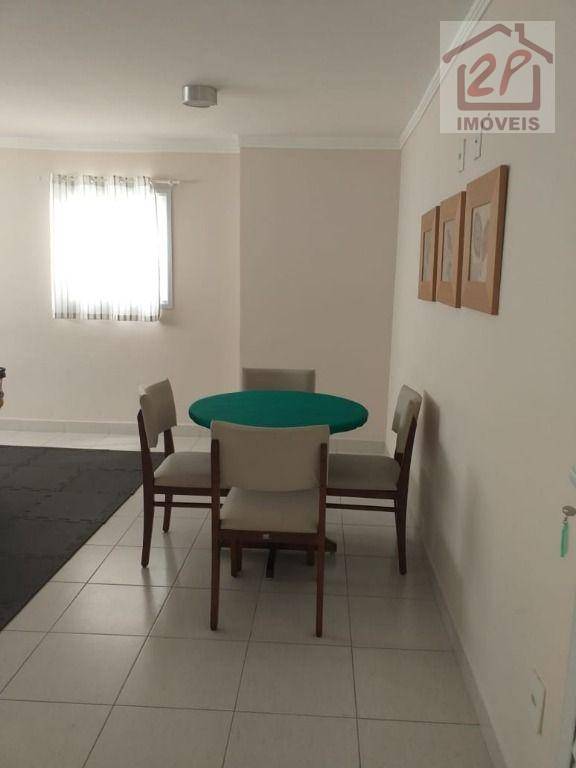 Apartamento à venda com 3 quartos, 67m² - Foto 2