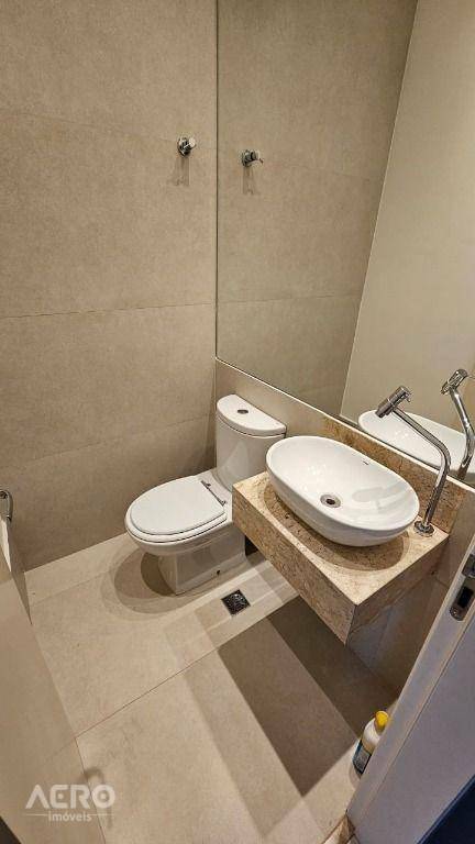 Apartamento para alugar com 3 quartos, 180m² - Foto 3