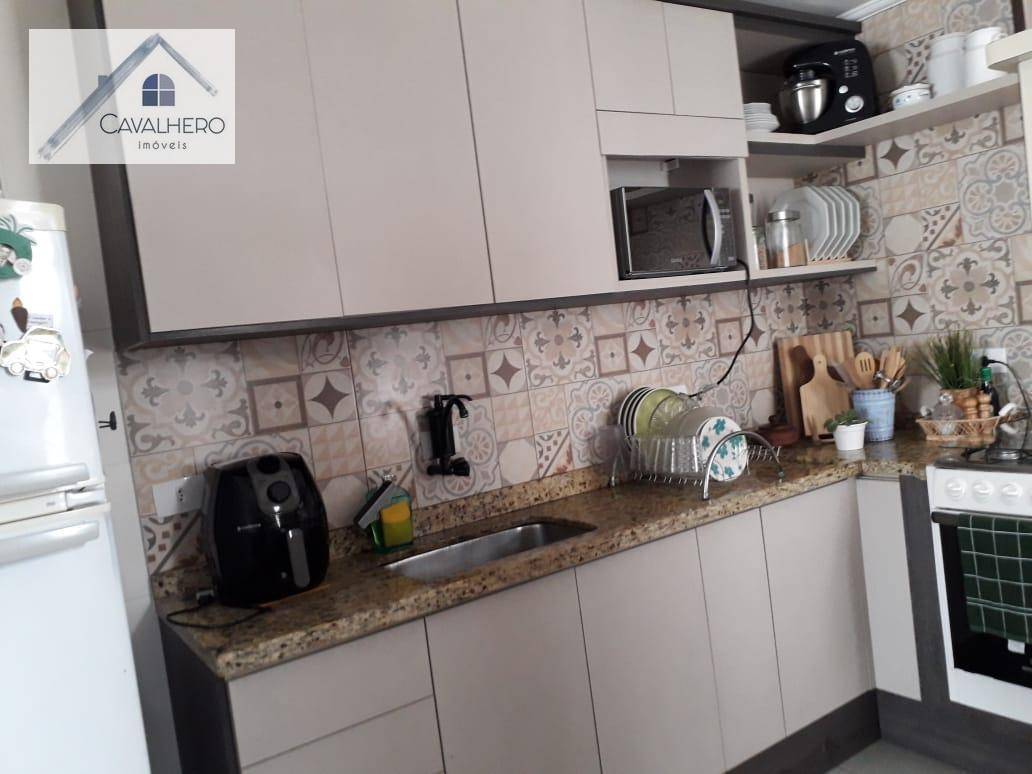 Apartamento à venda com 2 quartos, 62m² - Foto 4