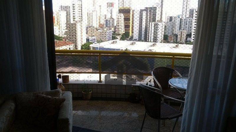 Apartamento à venda com 3 quartos, 139m² - Foto 4