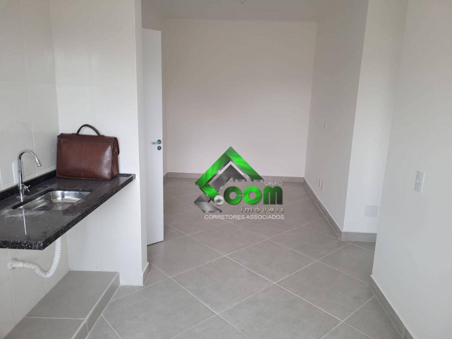 Apartamento à venda com 2 quartos, 56m² - Foto 13