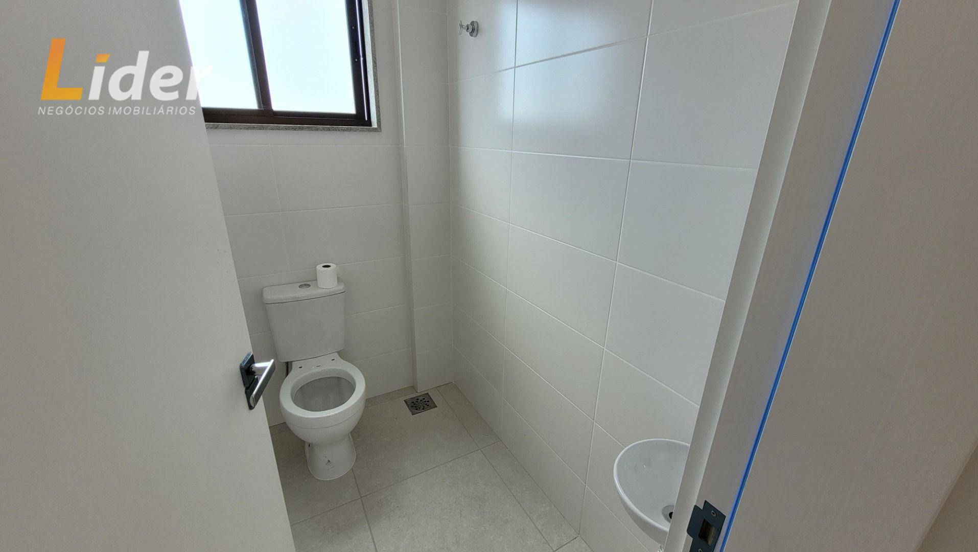 Apartamento à venda com 2 quartos, 65m² - Foto 19