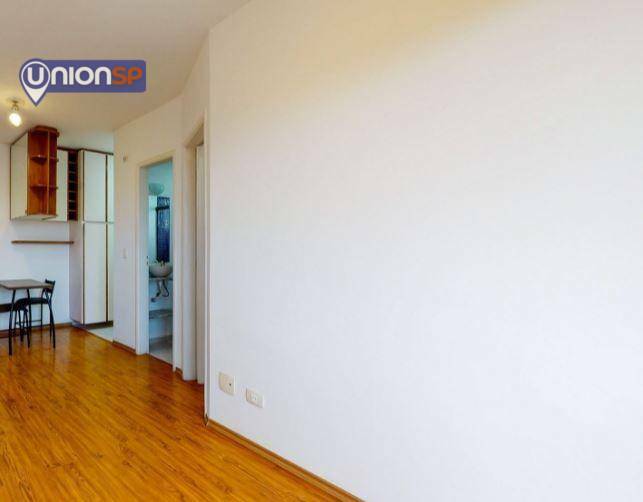 Apartamento à venda com 1 quarto, 33m² - Foto 3