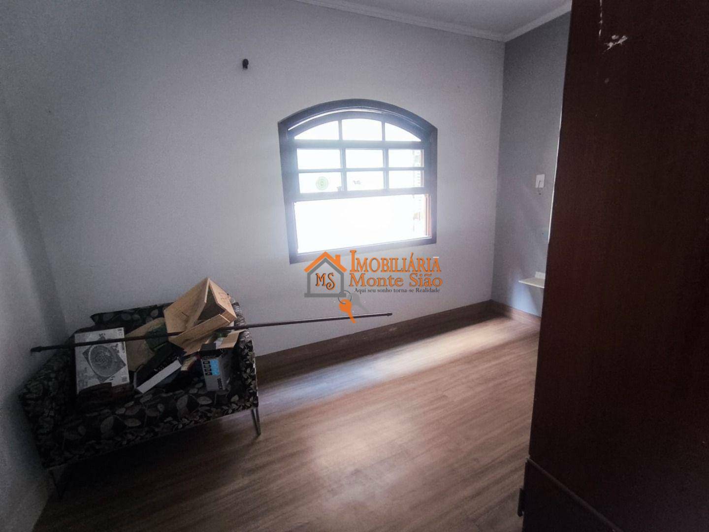 Sobrado à venda com 3 quartos, 200m² - Foto 18