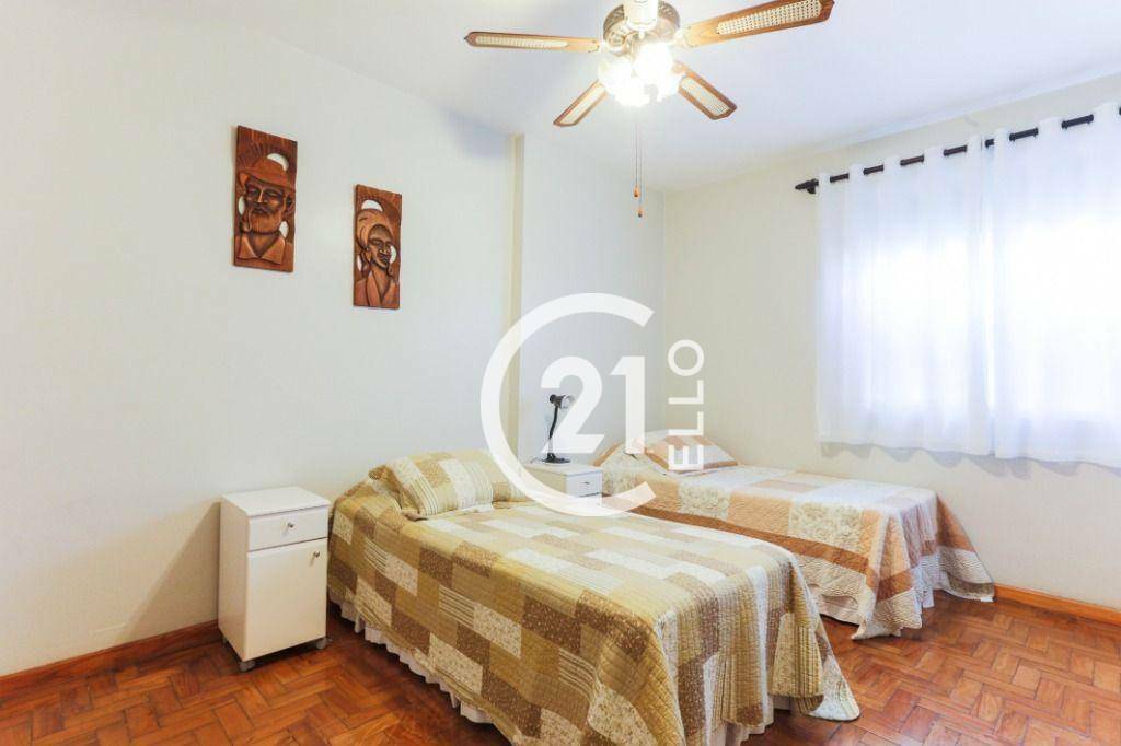 Apartamento para alugar com 3 quartos, 119m² - Foto 12