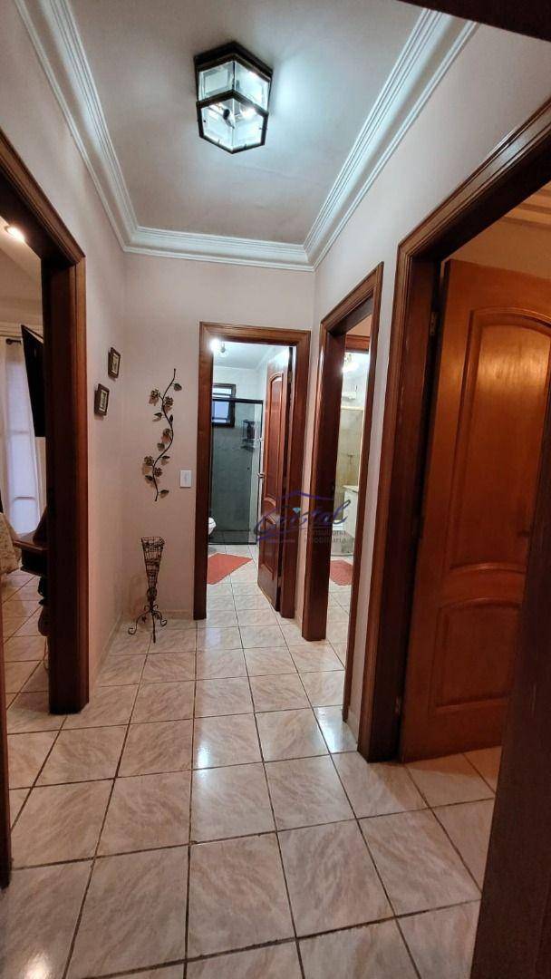 Apartamento à venda com 4 quartos, 151m² - Foto 18