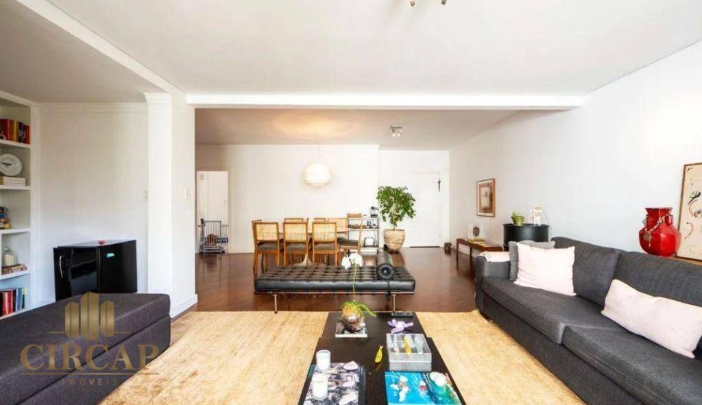 Apartamento à venda com 3 quartos, 270m² - Foto 2