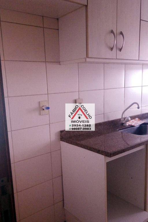 Apartamento à venda com 3 quartos, 63m² - Foto 4