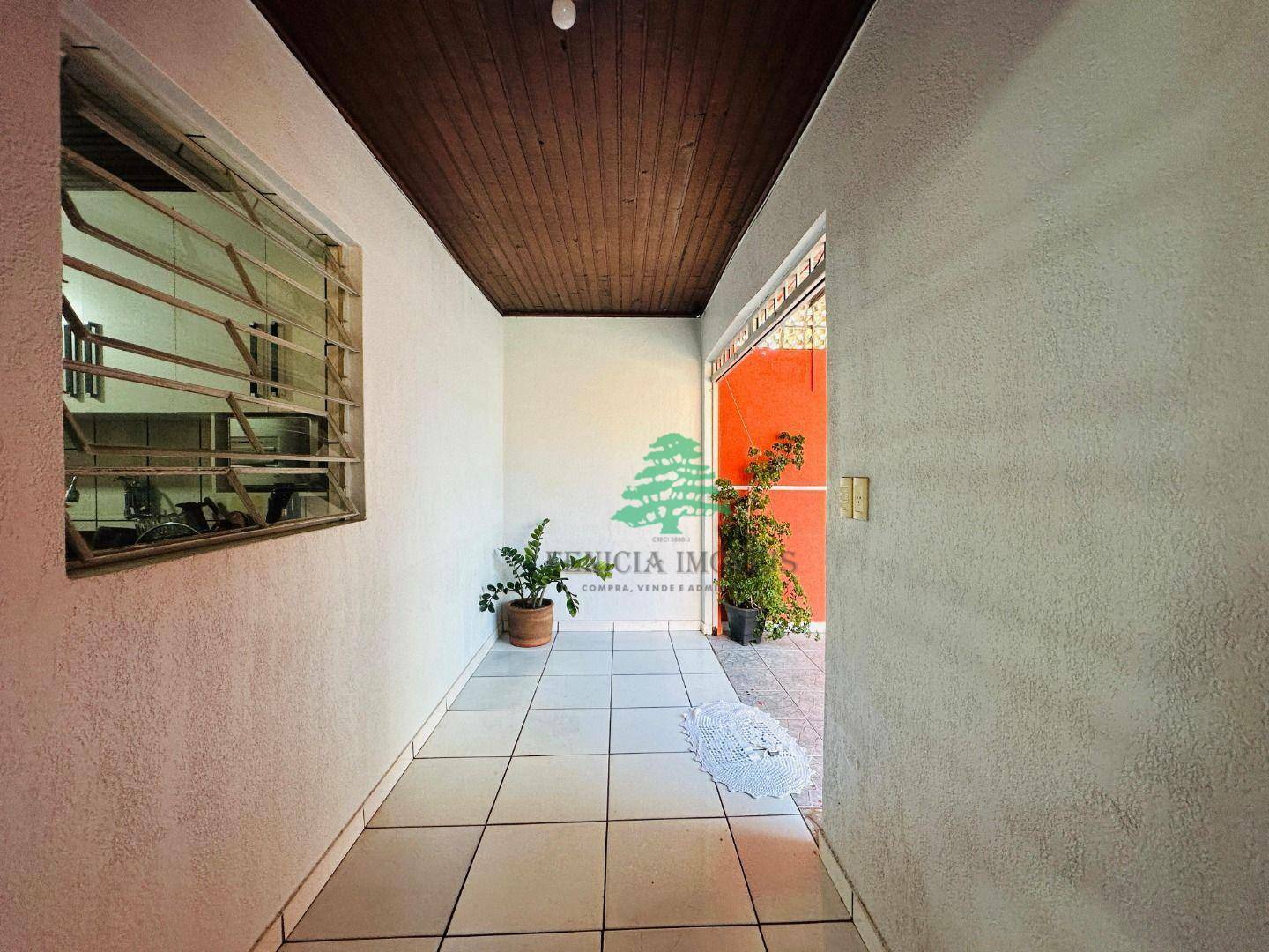 Casa à venda e aluguel com 3 quartos, 98m² - Foto 3