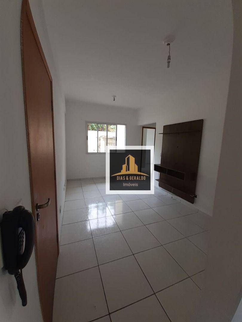 Apartamento à venda com 2 quartos, 45m² - Foto 2