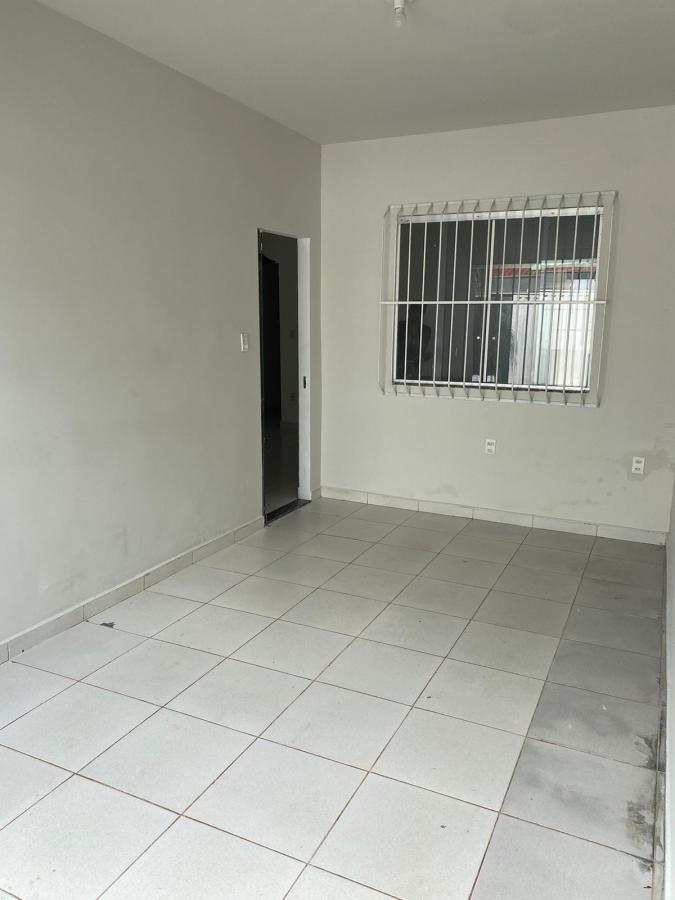 Casa à venda com 3 quartos, 180m² - Foto 4