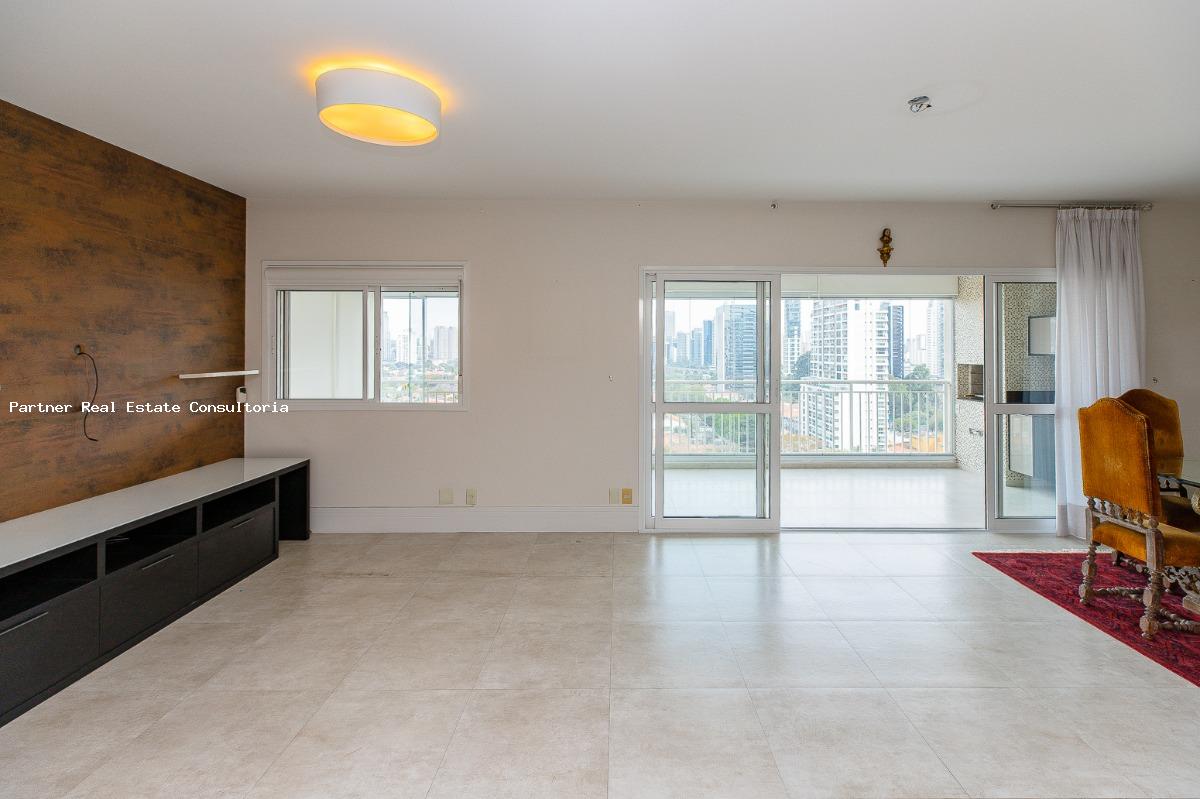 Apartamento à venda com 3 quartos, 175m² - Foto 23