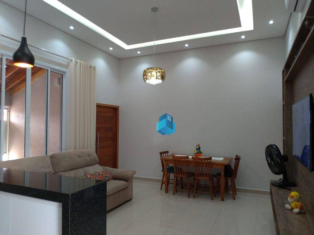 Casa à venda com 3 quartos, 132m² - Foto 2