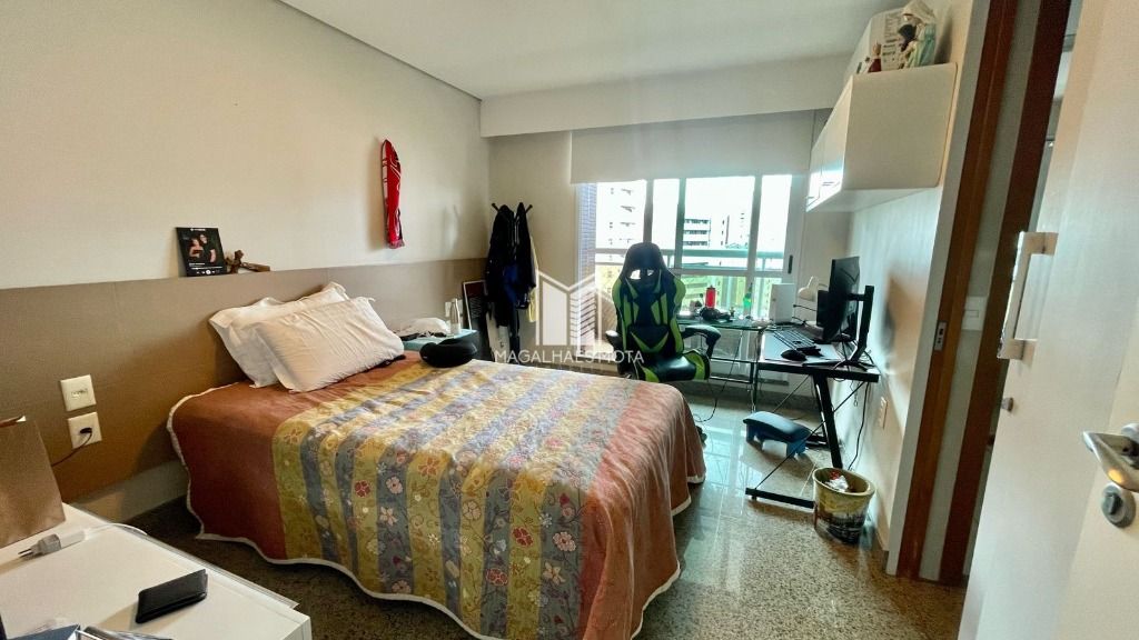 Apartamento à venda com 3 quartos, 259m² - Foto 17