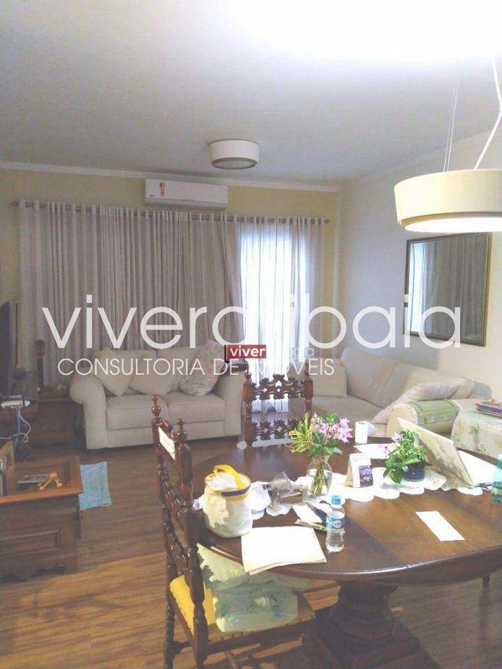 Casa à venda com 3 quartos, 250m² - Foto 2