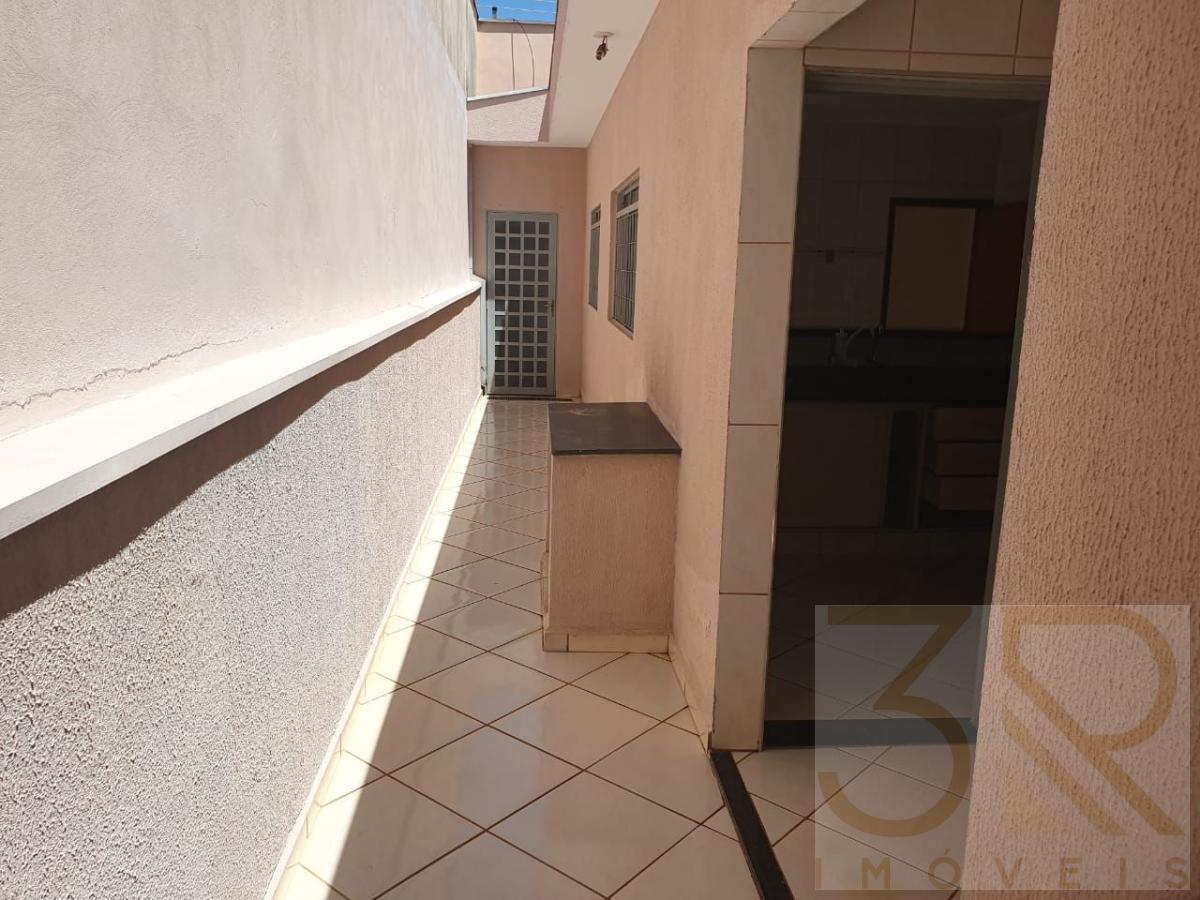 Casa à venda com 3 quartos, 149m² - Foto 14