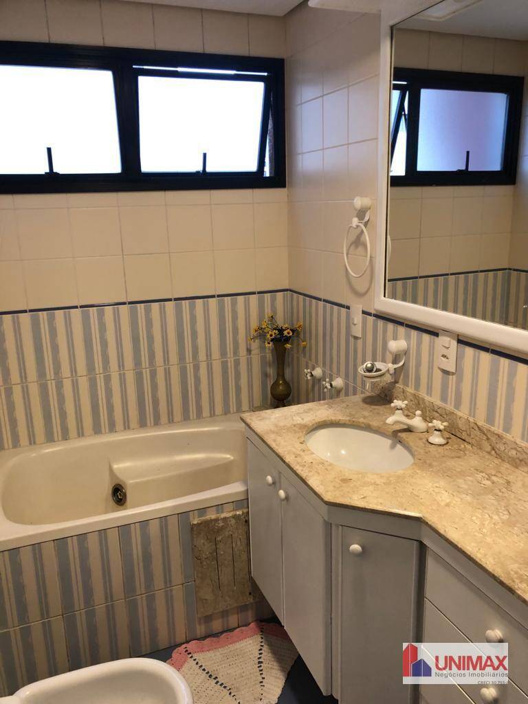 Apartamento à venda com 3 quartos, 168m² - Foto 20