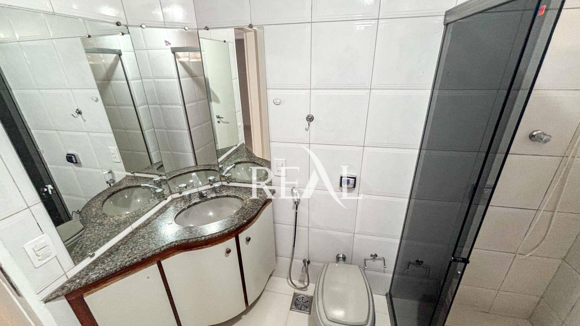 Apartamento para alugar com 3 quartos, 137m² - Foto 19