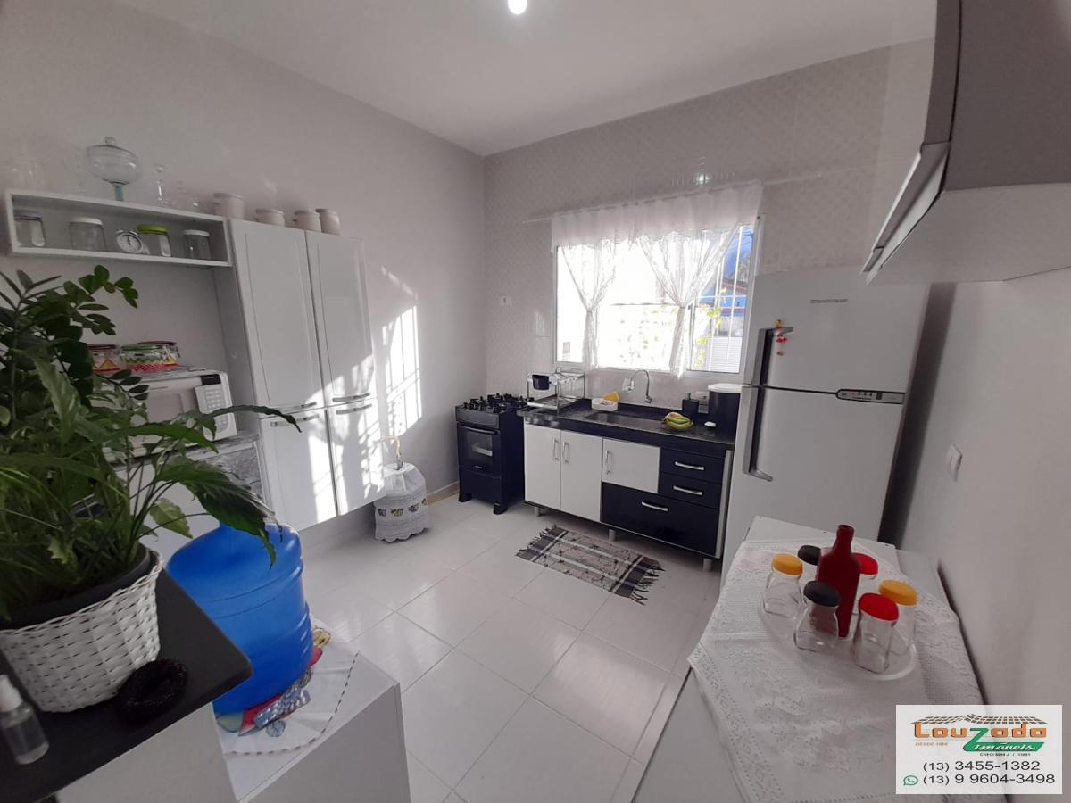 Casa à venda com 2 quartos, 180m² - Foto 3