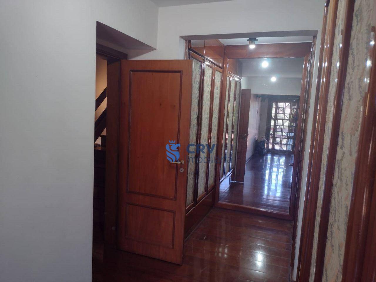 Casa à venda com 4 quartos, 385m² - Foto 18