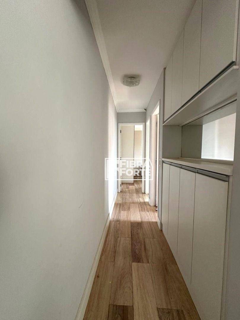 Apartamento à venda com 2 quartos, 63m² - Foto 9